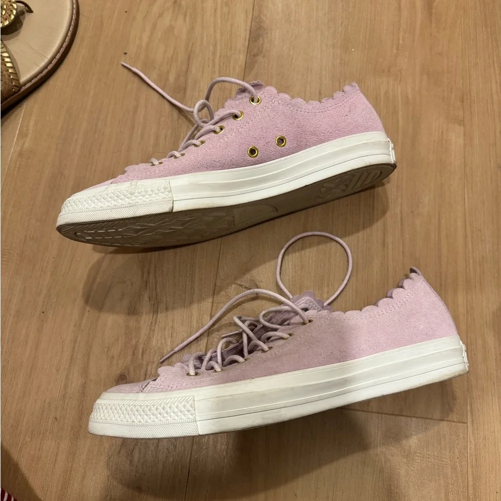 Scalloped Converse - Picture 2 of 5